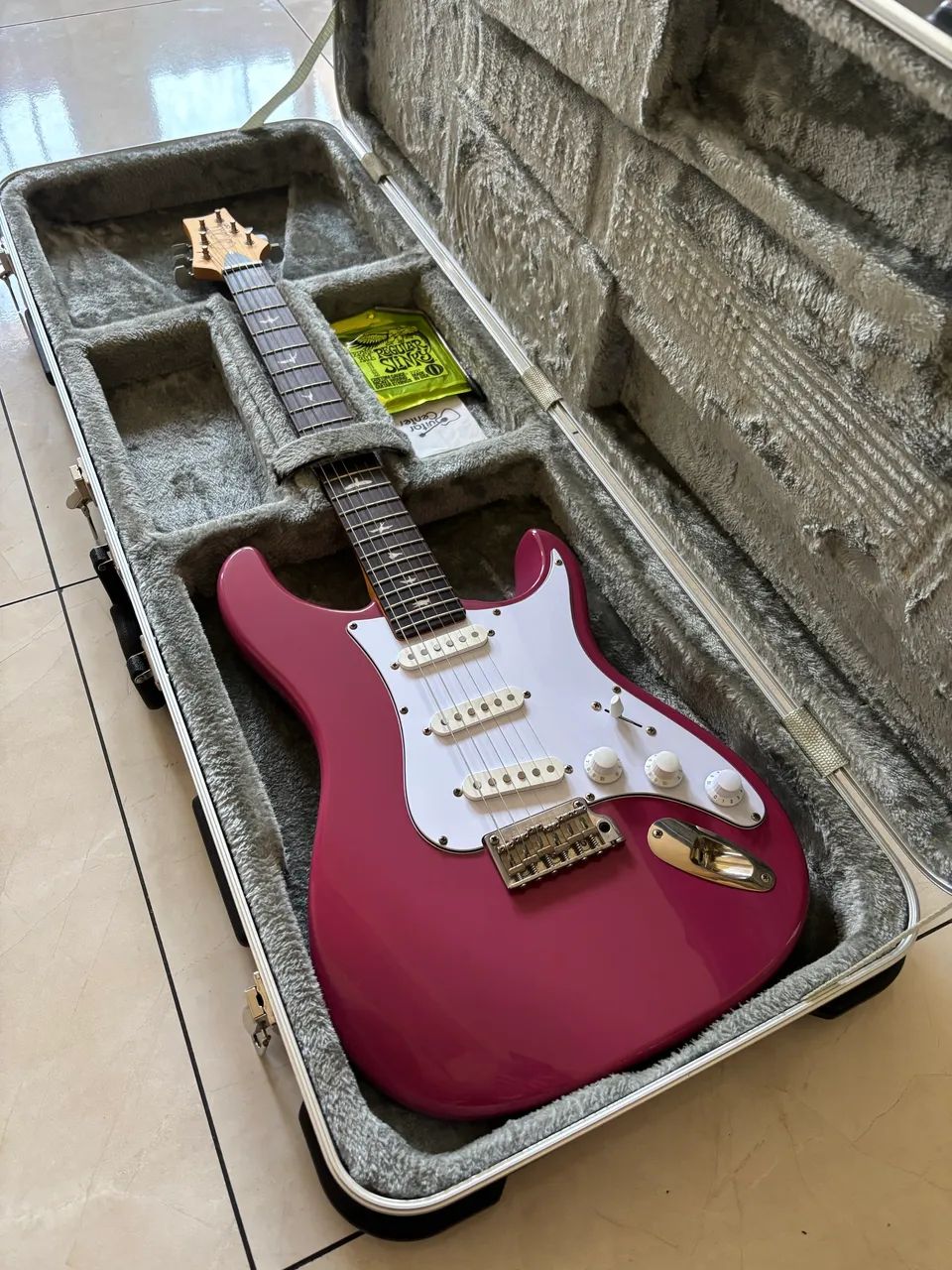 Guitarra PRS Silver Sky 