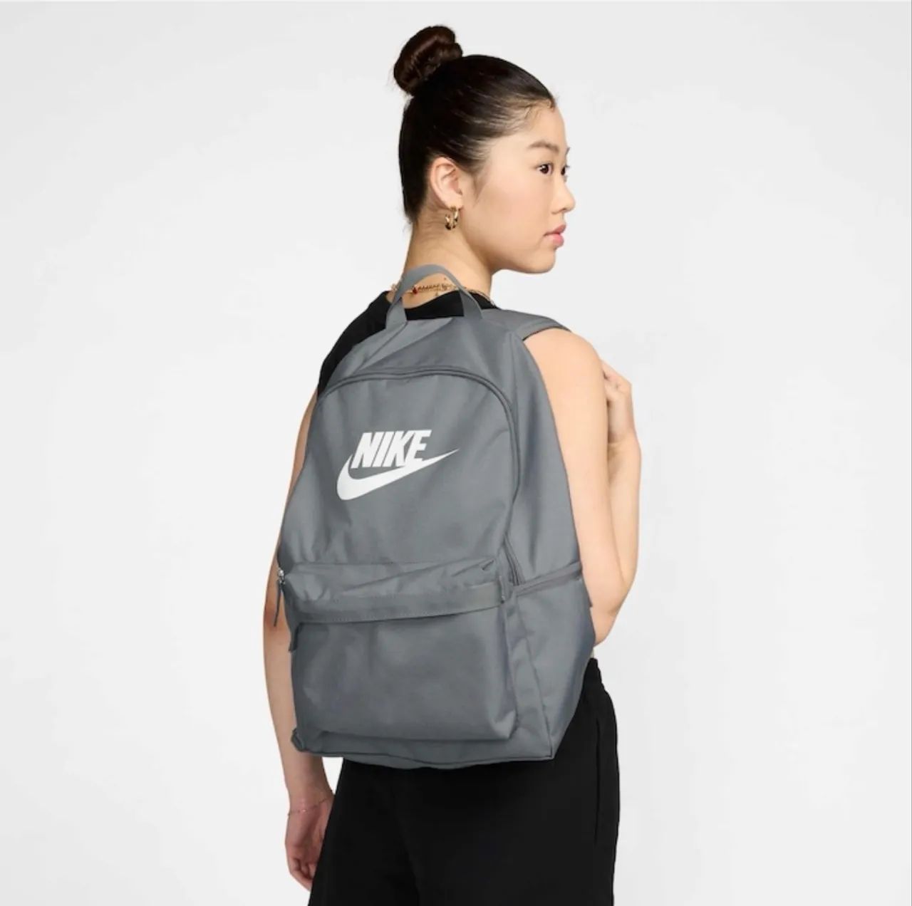 Mochila Nike Heritage Unisex cinza 