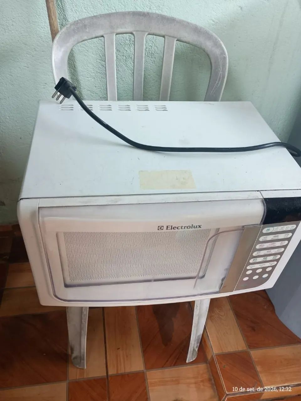 Microondas Eletrolux 23 Litros  - Foto 2