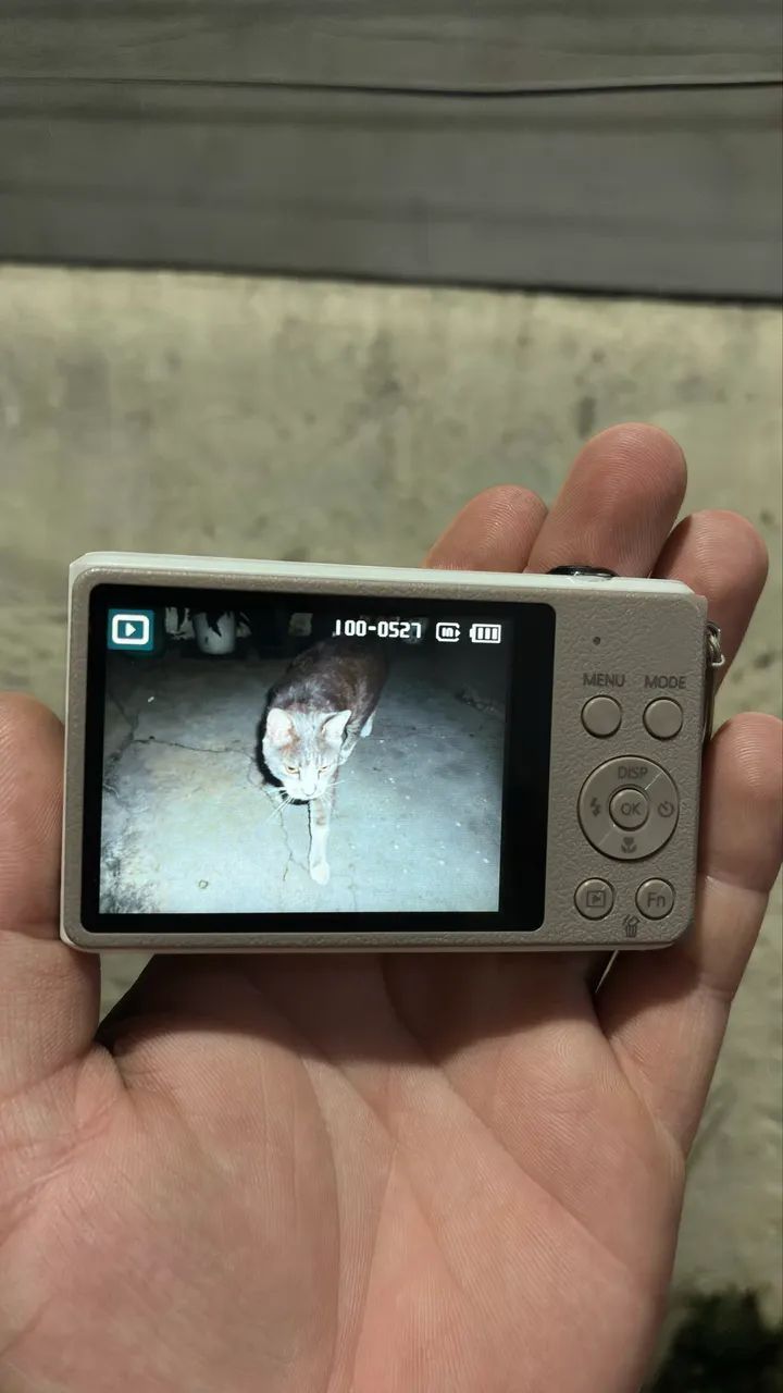 Samsung ST77 ? Câmera Digital Compacta - Foto 2