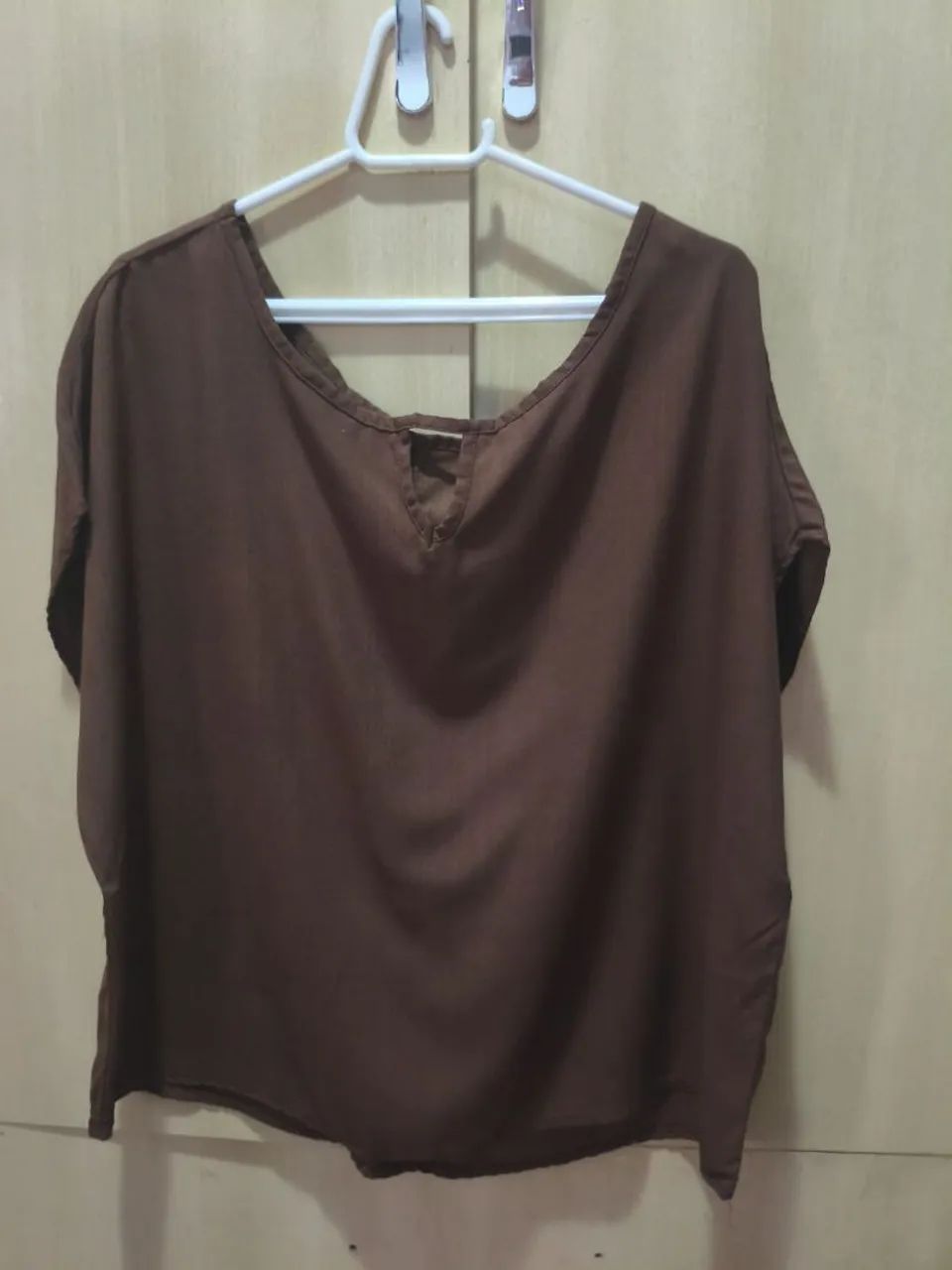 Blusas novas 25 cada tamanho GG - Foto 2
