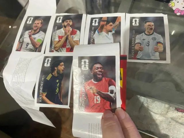 Vendo ou Troco Figurinhas da copa 2026 - tenho comuns e da coca