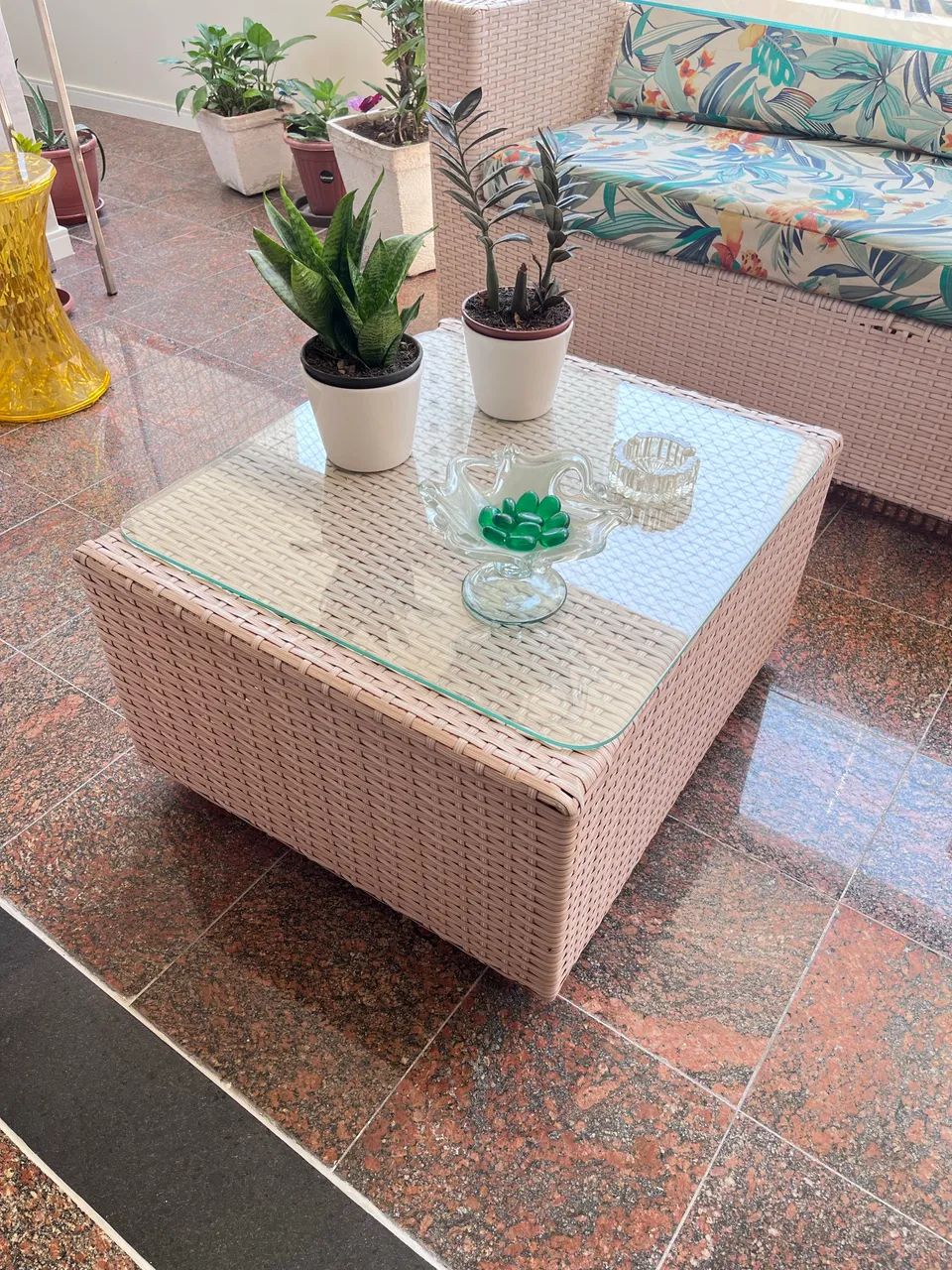 Sofá, poltronas e mesa  de vime sintético  - Foto 5