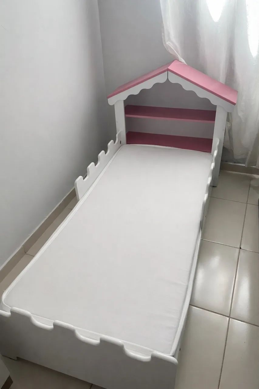 Cama Infantil Juvenil Casa Magia Montessori Princesa Br/rosa Branco/rosa Liso