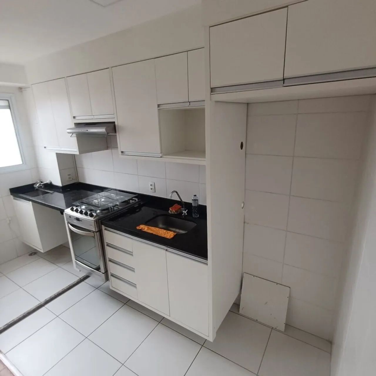 APARTAMENTO SEMI MOBILIADO! FL 31 - Foto 2