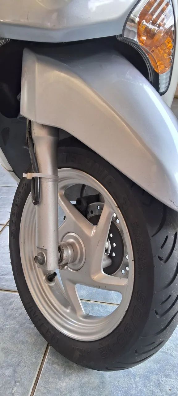 Honda lead  - Foto 4