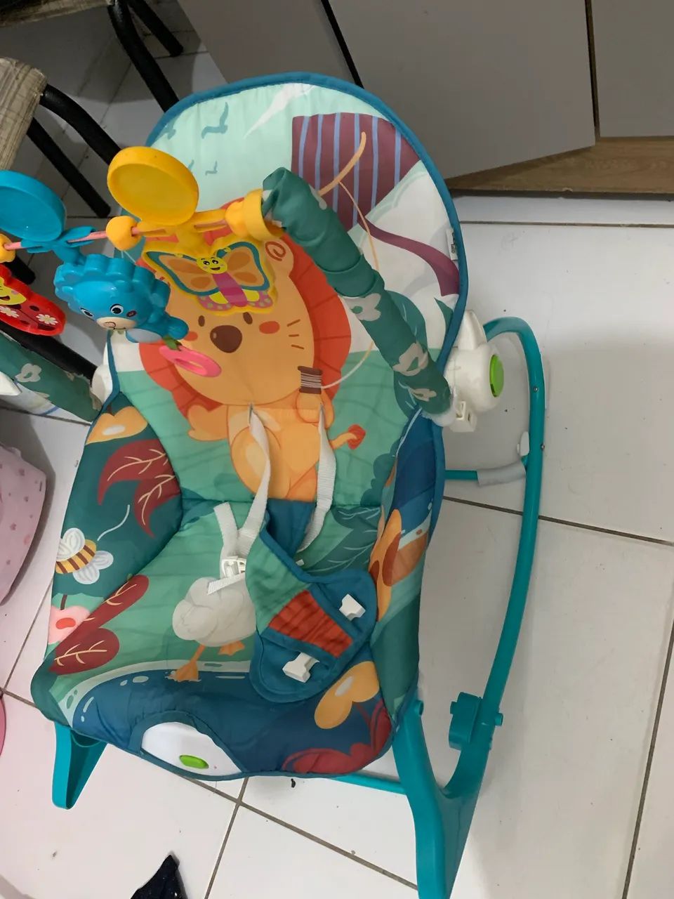 Cadeirinha de descanso de bebê