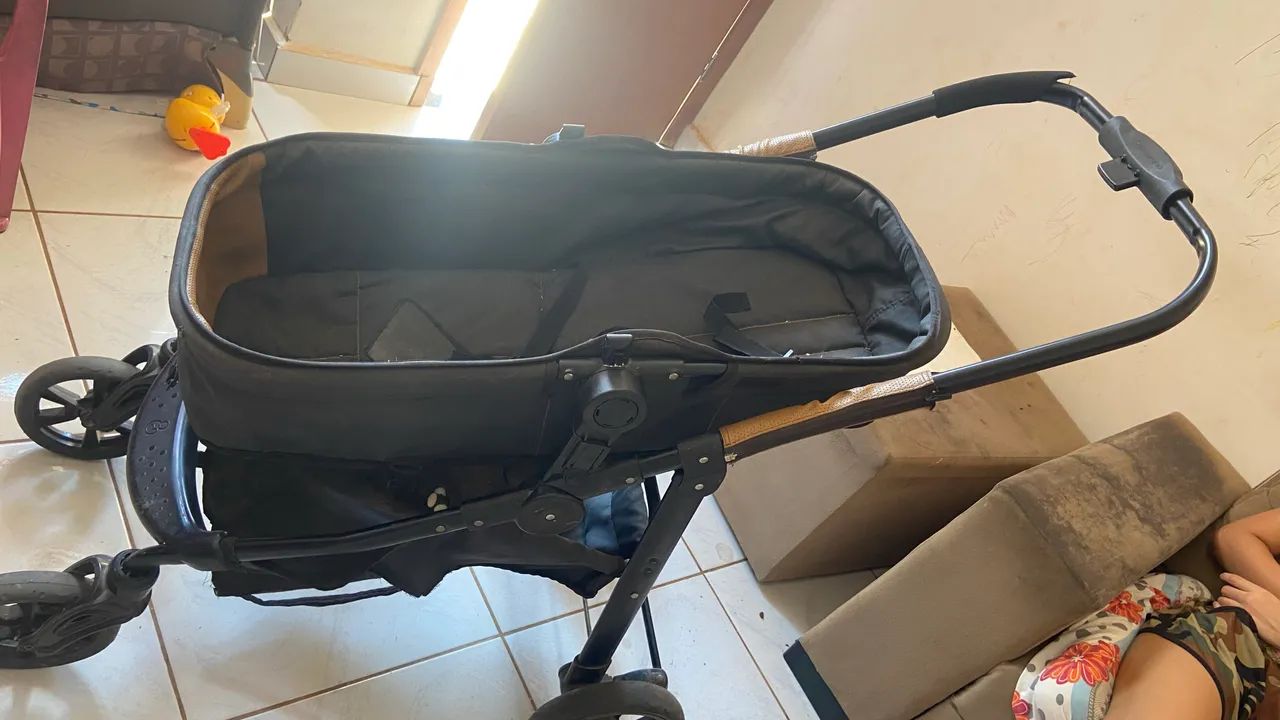 Carrinho de bebê  - Foto 2