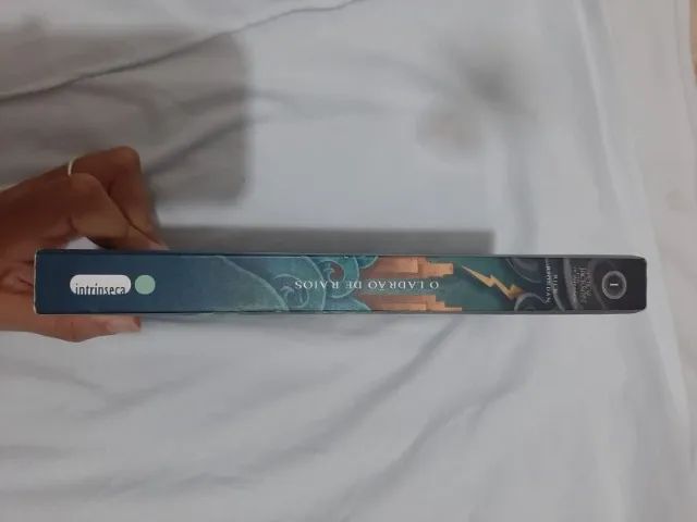 Livro Percy Jackson -livro 1 - Foto 2