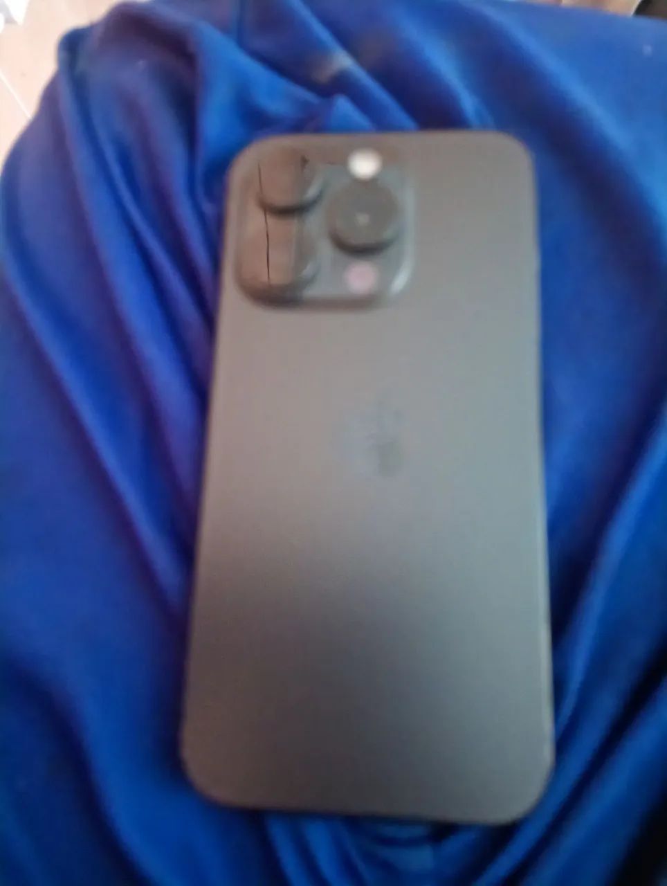 iPhone 15 pro - Foto 2