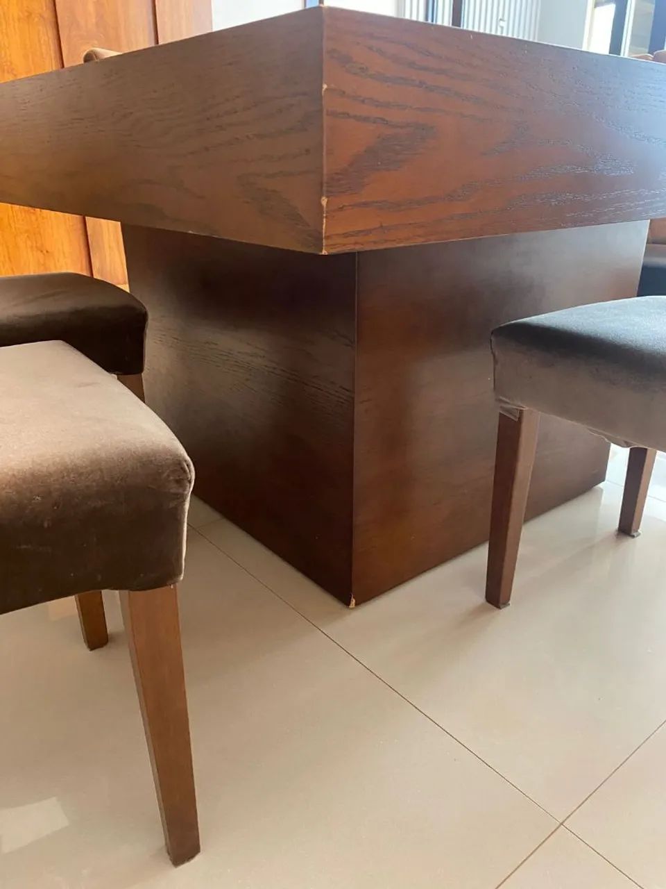 Vendo mesa de jantar com 8 lugares  - Foto 4