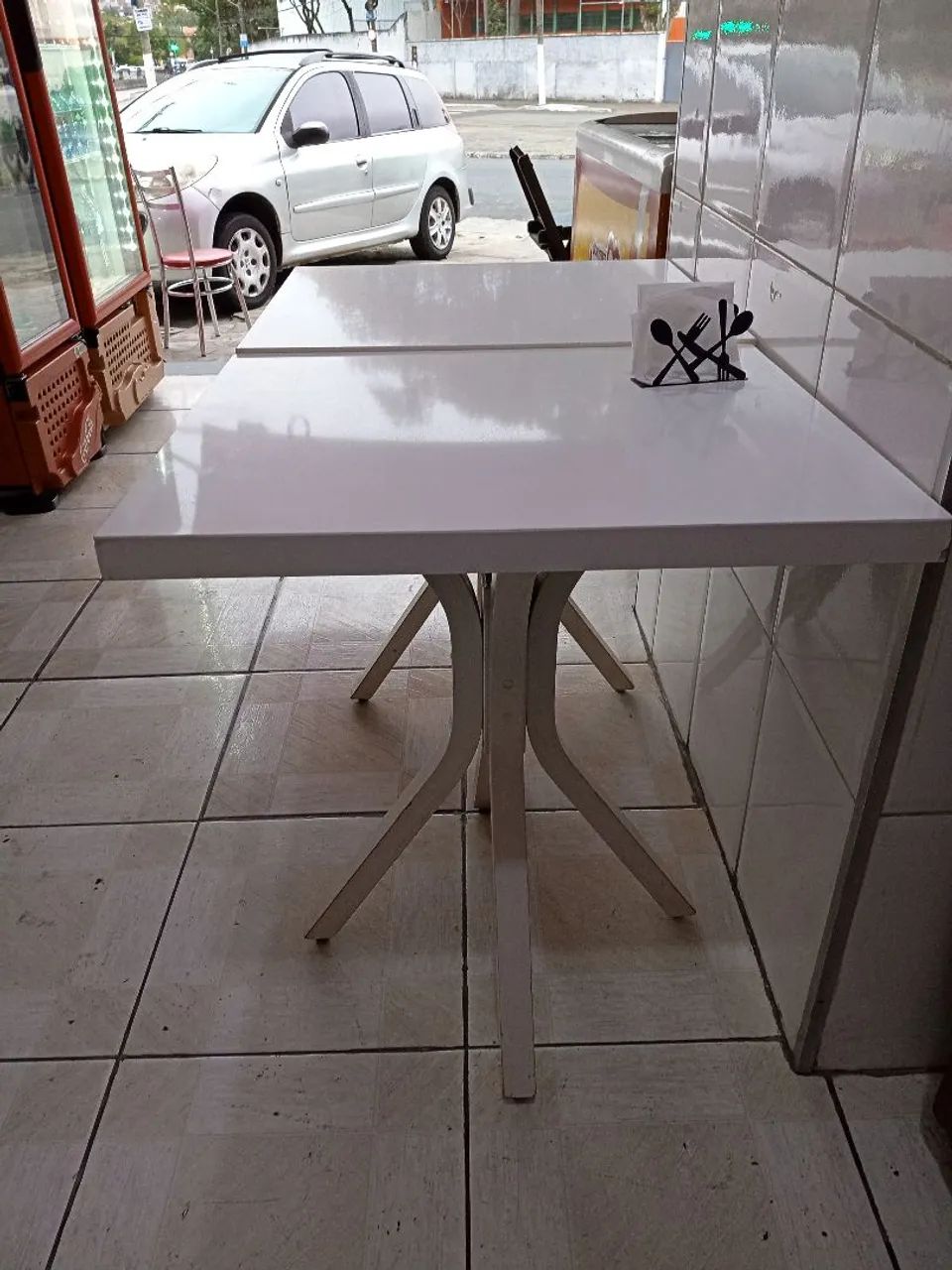 Mesa de mármore branco 