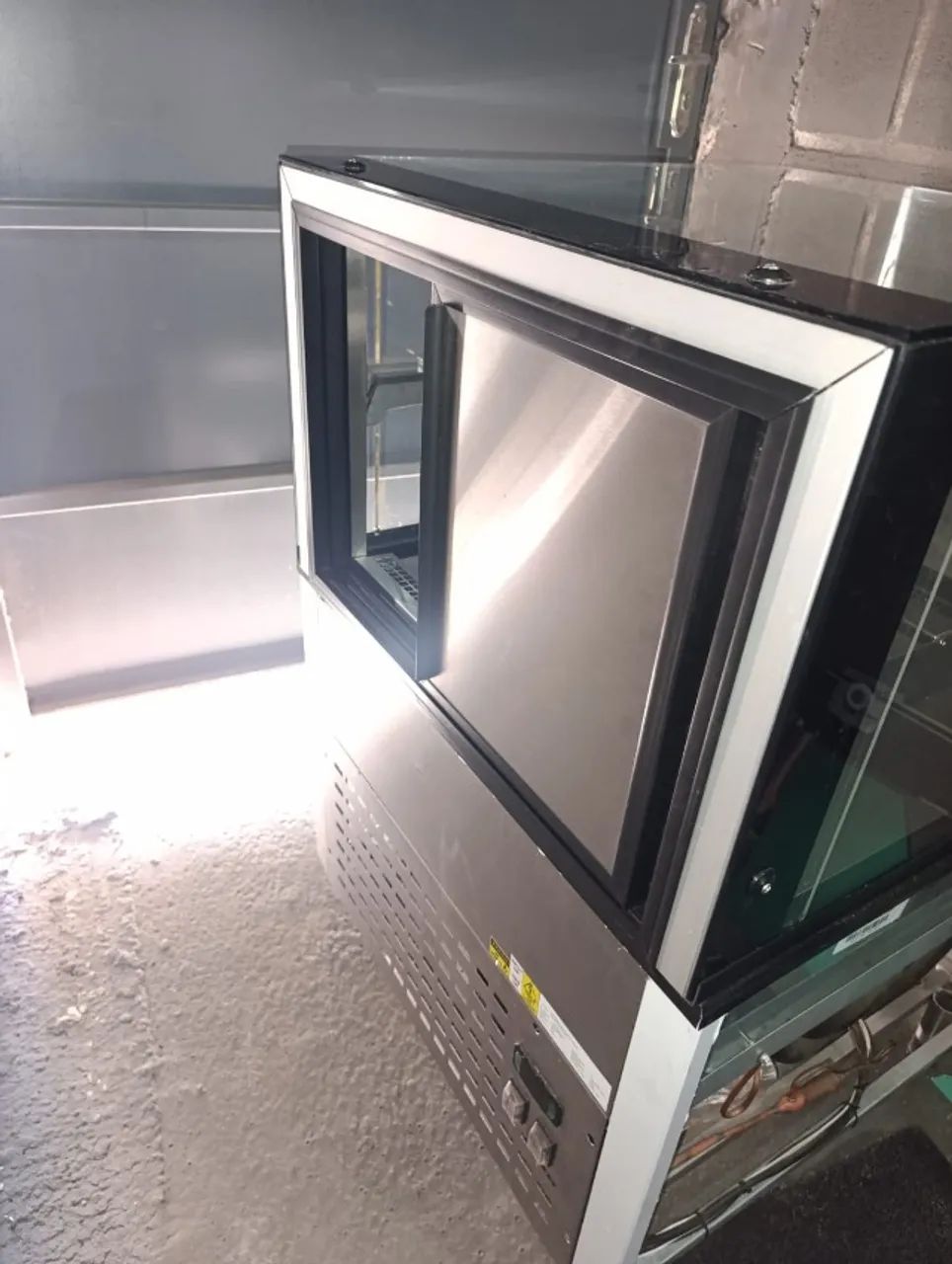 Vitrine refrigerada excelente produto 