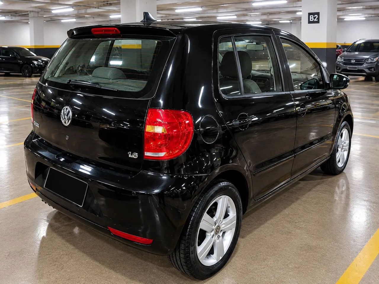 Volkswagen Fox 1.6 MI Total Flex 8V 5P 2011 - Foto 4