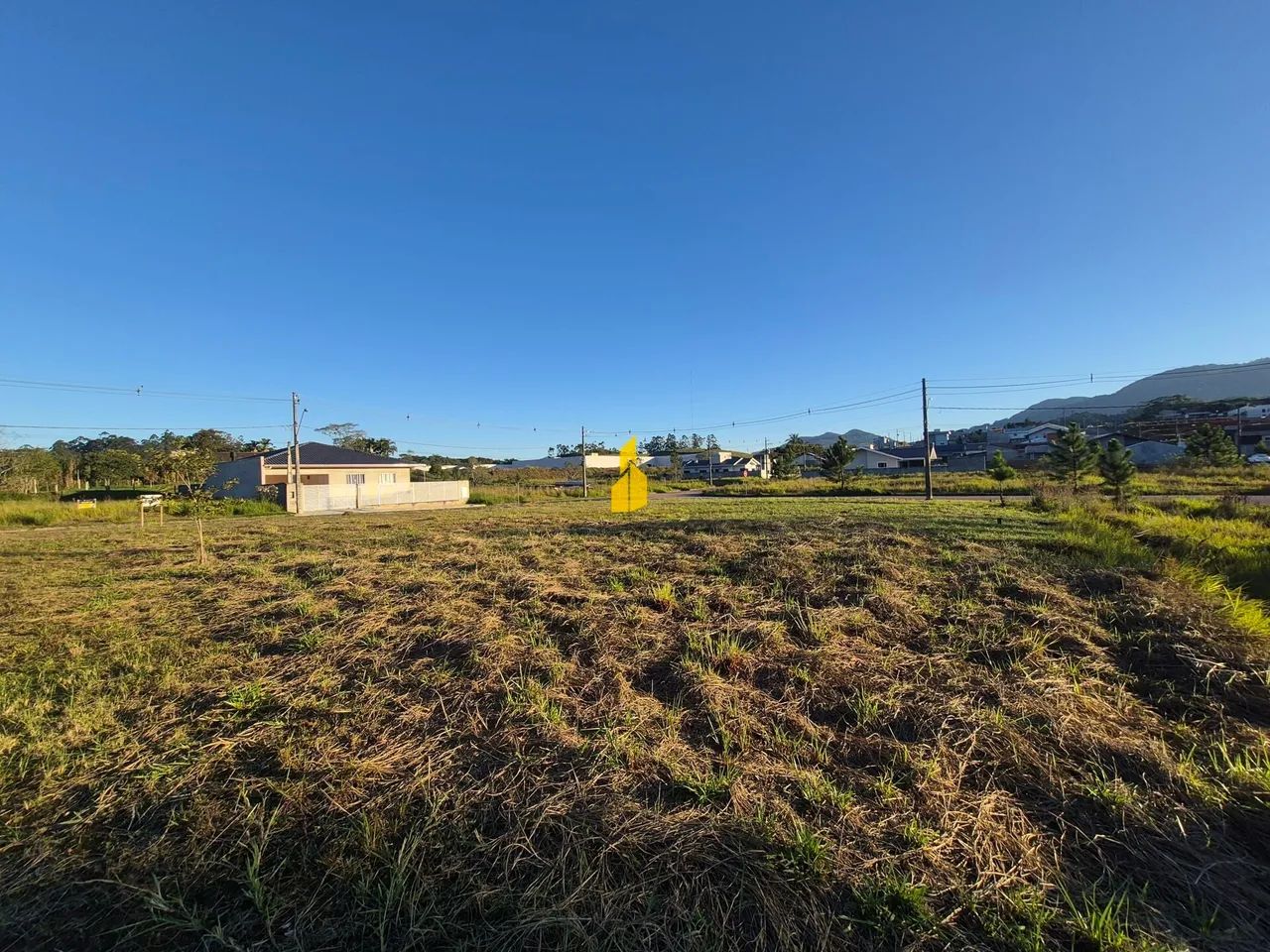 Terreno com 450m² na entrada do loteamento - Foto 3