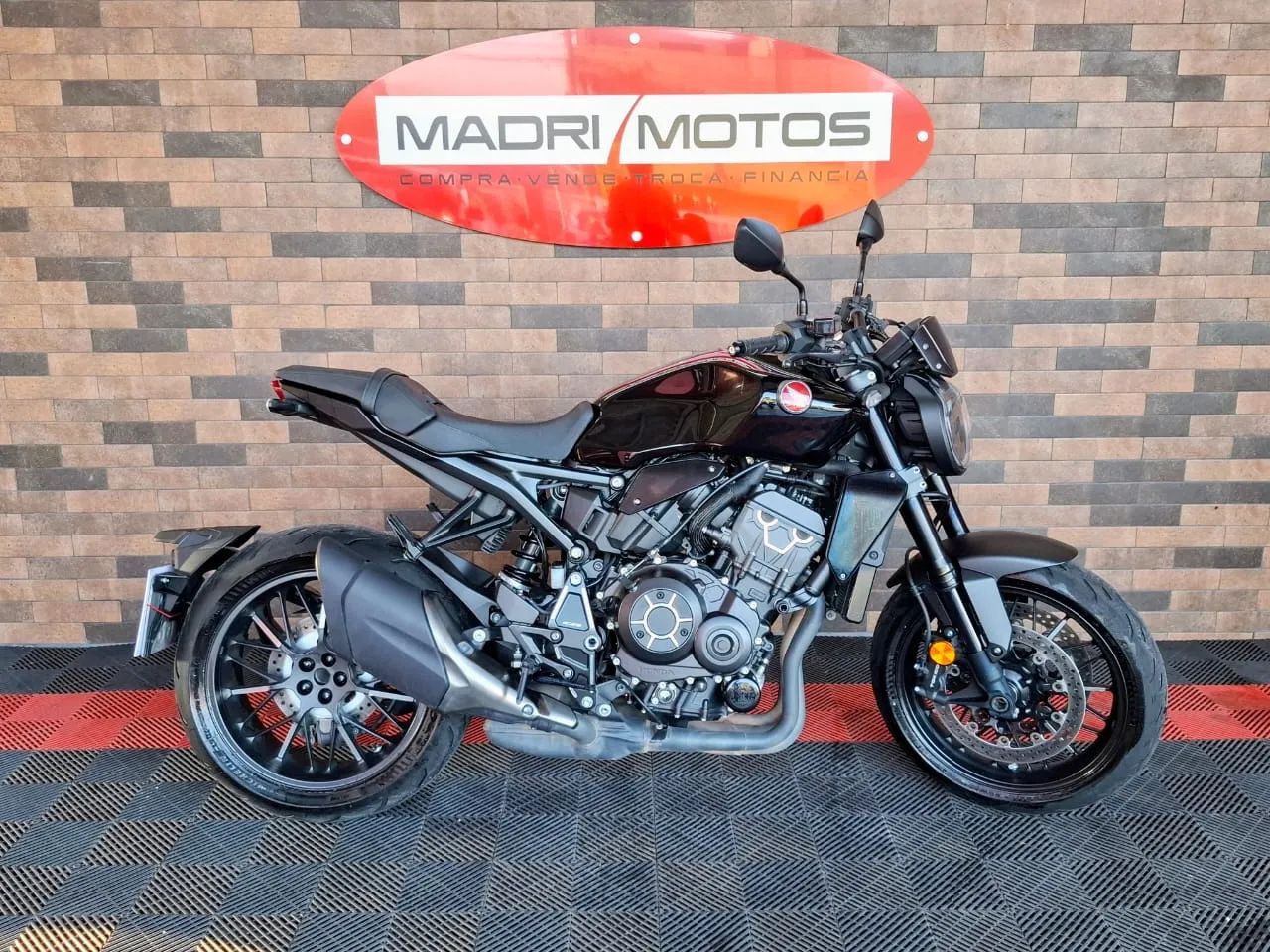 HONDA CB 1000R Black Edition