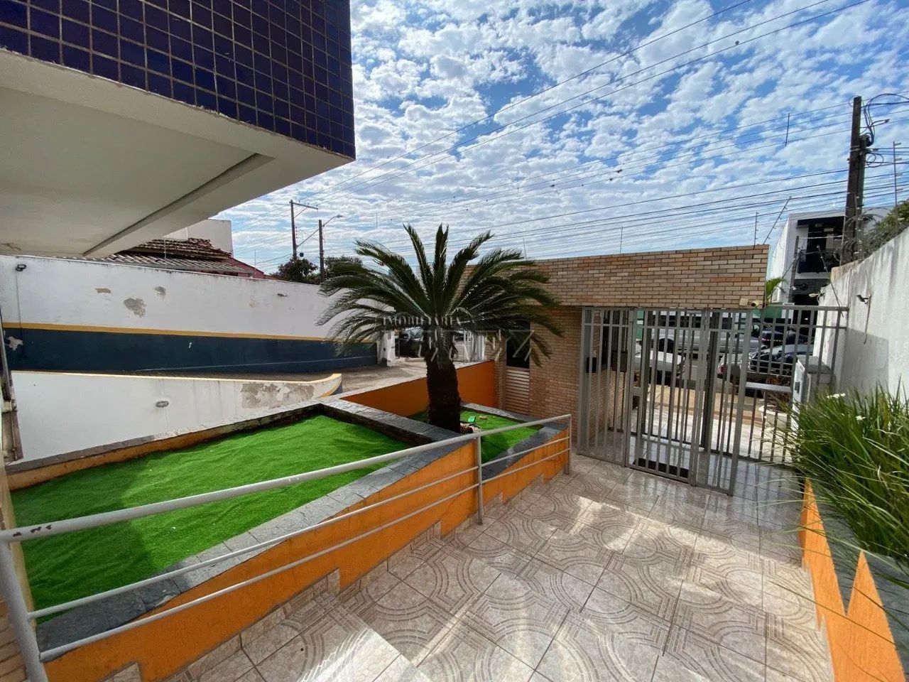 Apartamento para alugar na Rua Uruguai no Edifício Panoramic, no centro de Londrina. - Foto 2