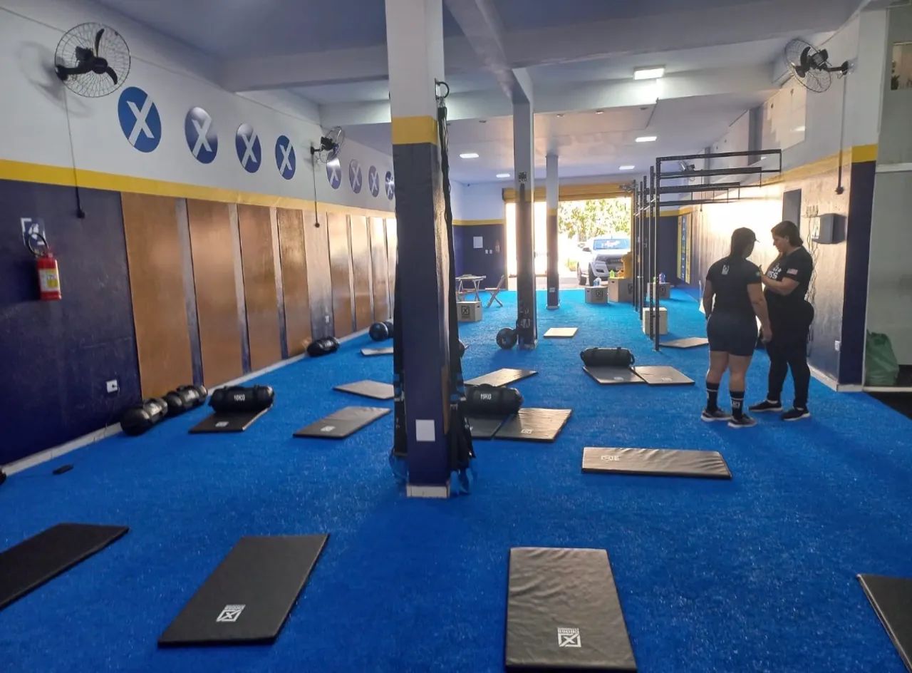Cômodo comercial 220m2 Novo Mundo
