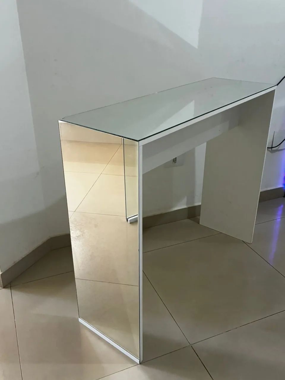 Aparador Espelhado com Tampo de Vidro Sofisticado - Foto 3