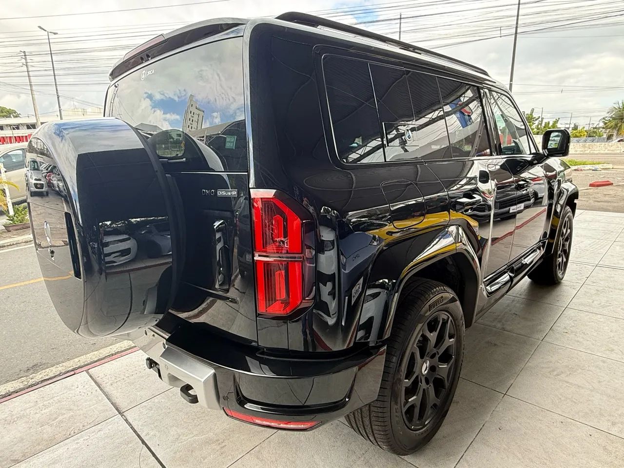 Denza B5 4WD, foto 11 de 14
