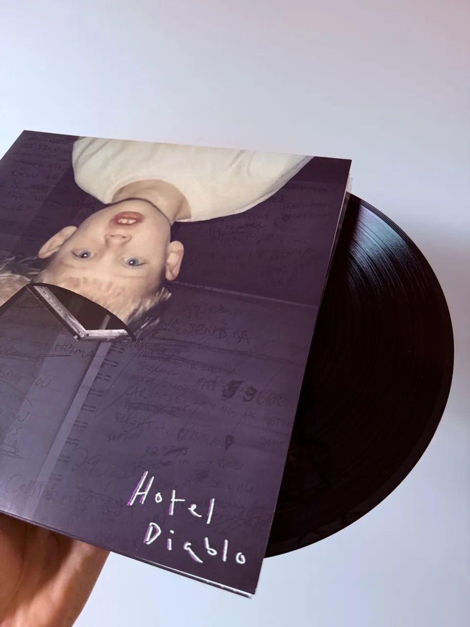 MGK Hotel Diablo vinil LP  - Foto 4