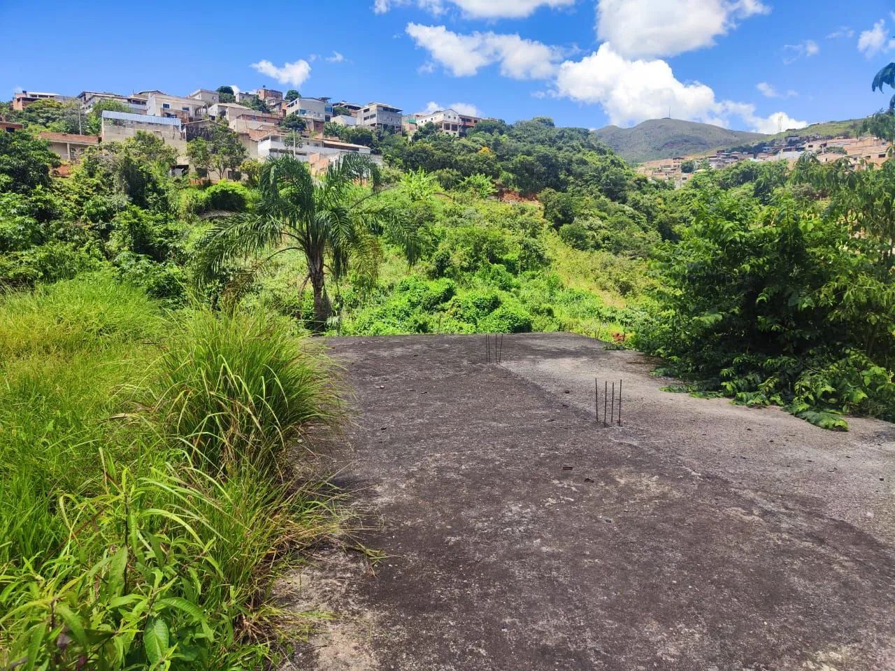 Lote em área urbana com fundação e galpão  - Foto 3