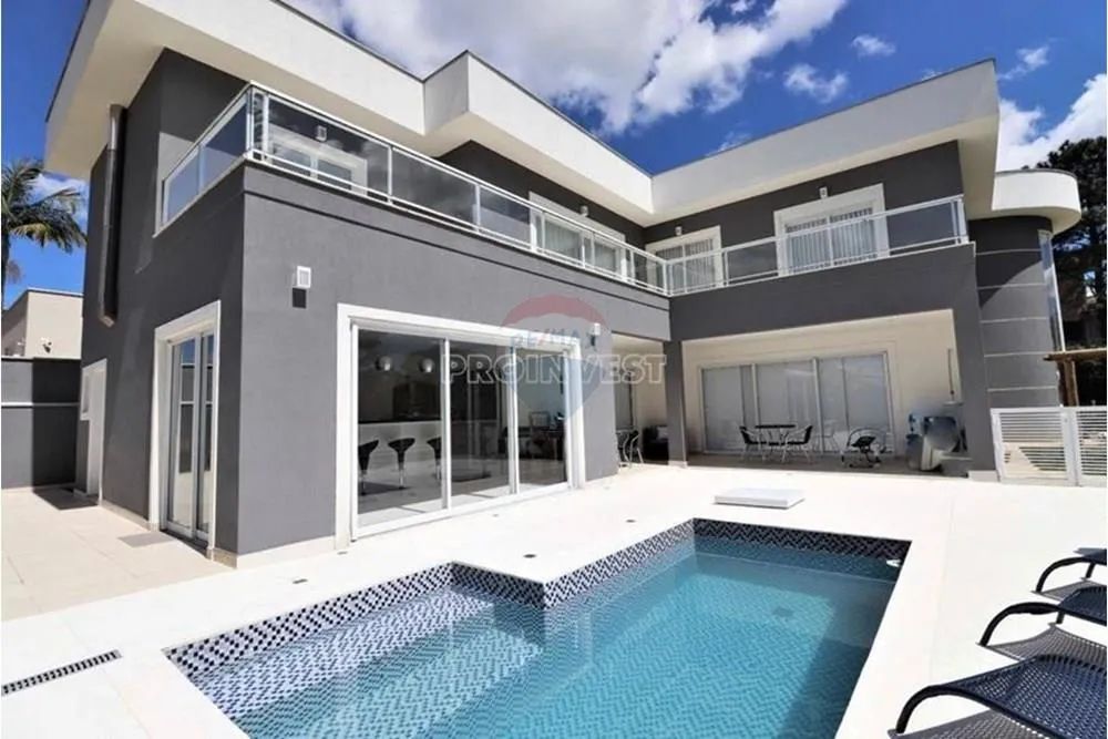 Casa Alto Padrão em Aldeia da Serra!