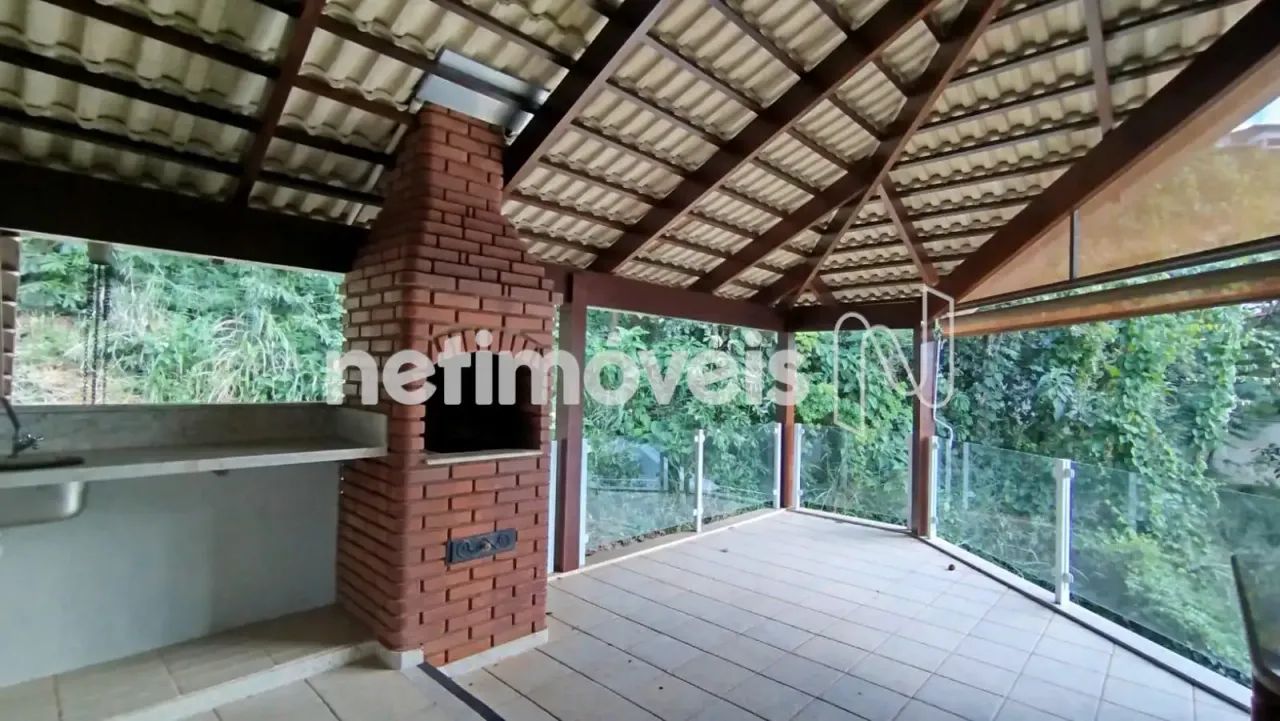 Casa para locação em condomínio  Mais de 600m²; | Espaço, luz e sofisticação