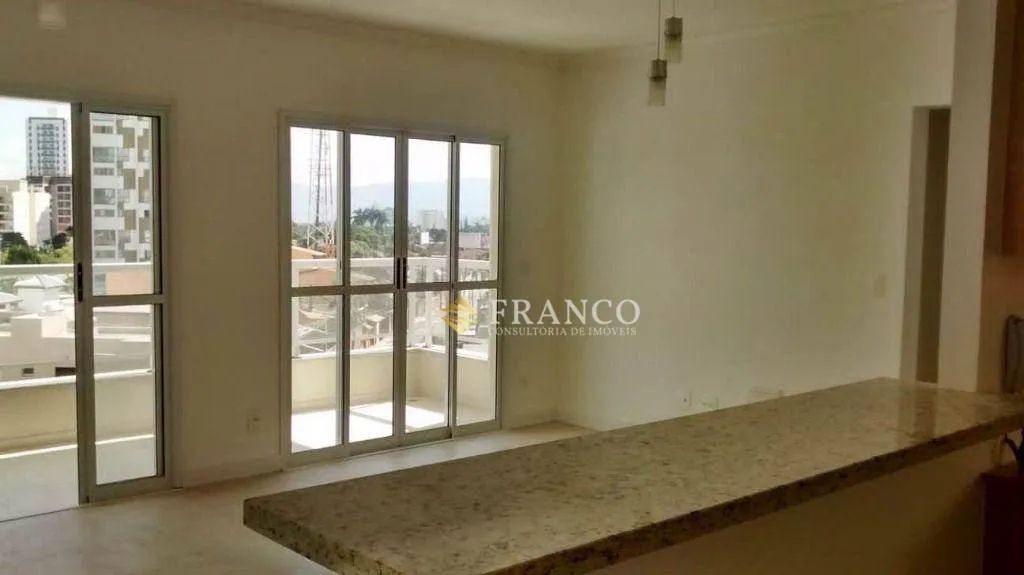 Apartamento com 3 dormitórios à venda, 110 m² - Edifício Camburi - Taubaté/SP
