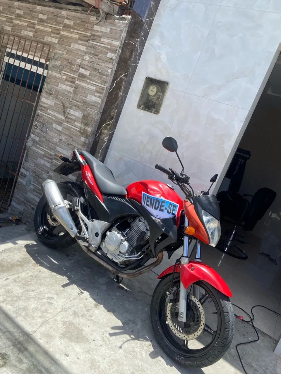 VENDE-SE CB300R  - Foto 2