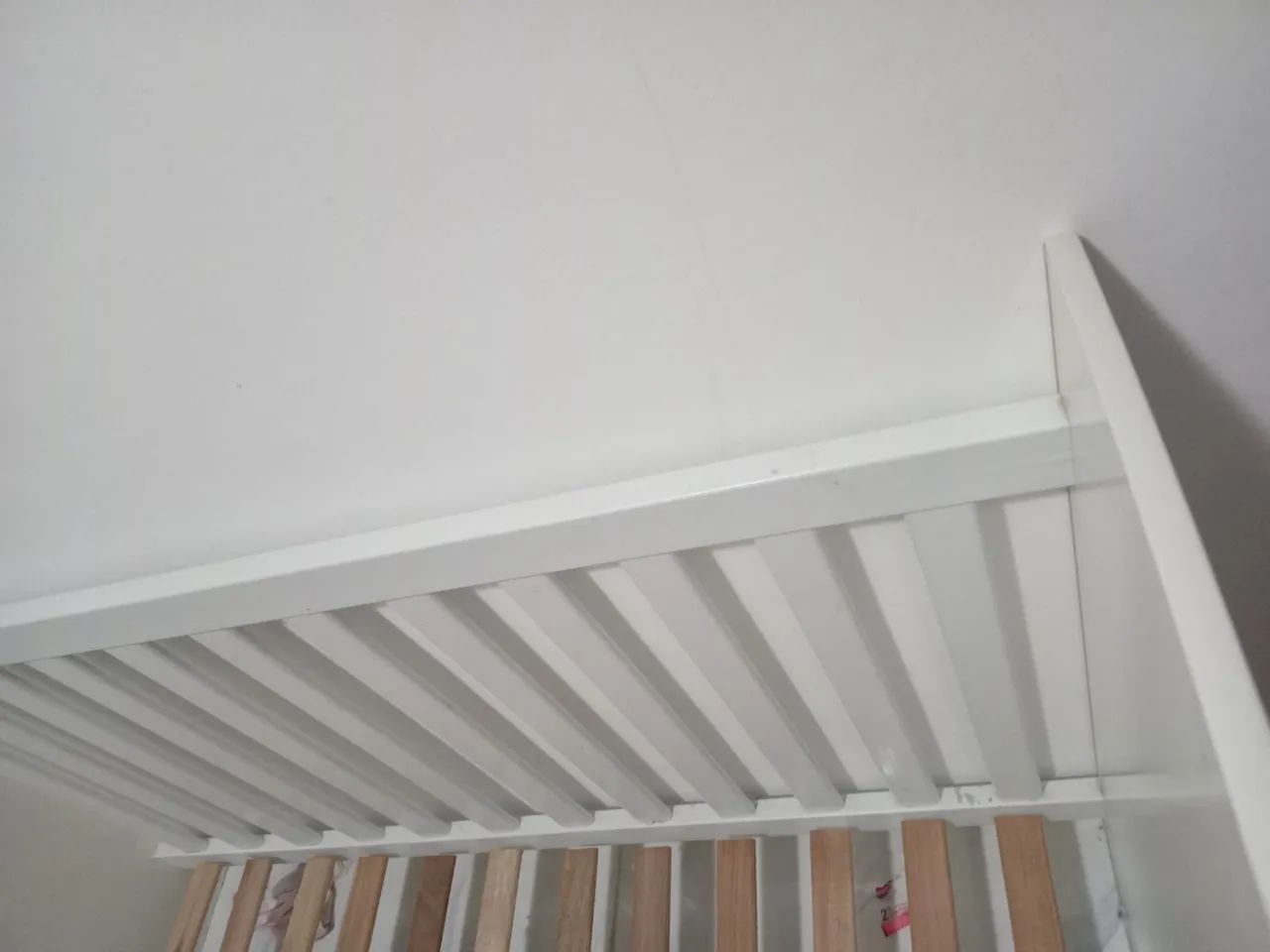 Jogo de quarto para bebê Berço com colchão/ comoda 