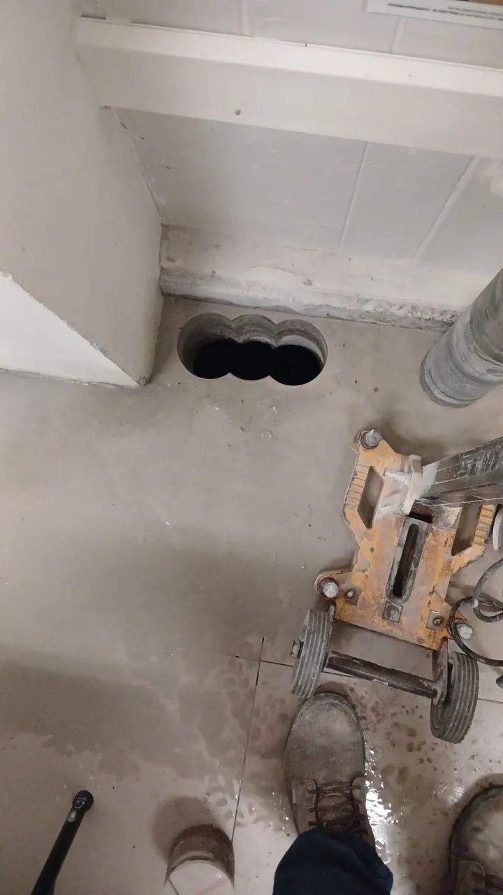 Furos em concreto armado,demolição,demolição controlada  - Foto 4