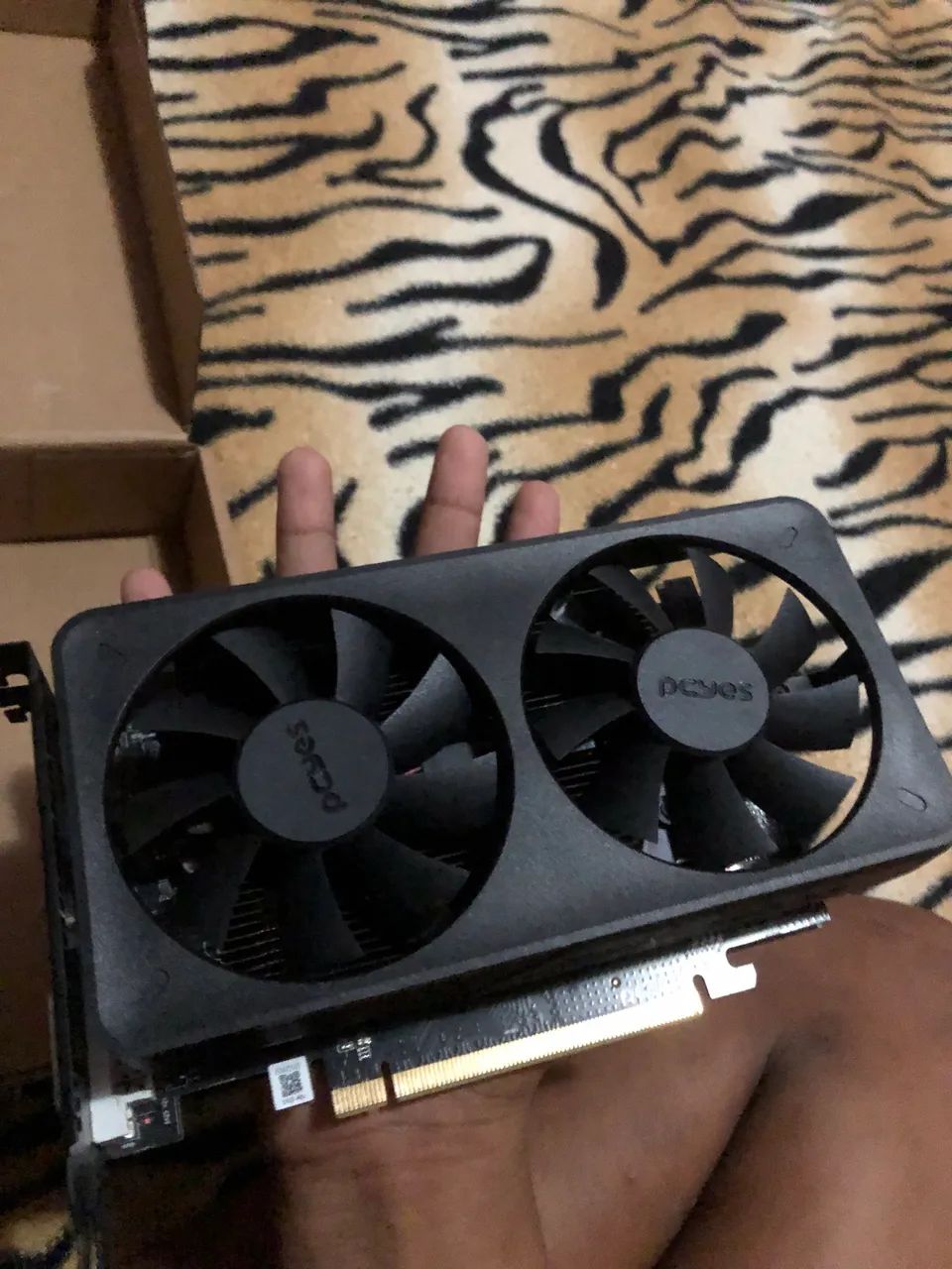 rx550 nova  uma semana de uso - Foto 4