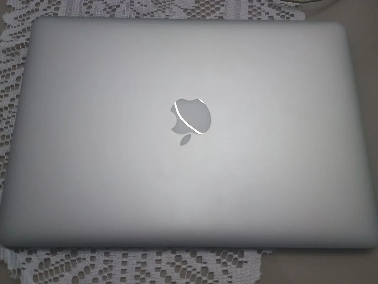 Macbook Air pouco usado 