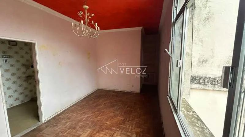 Apartamento : / Residencial / Humaitá
