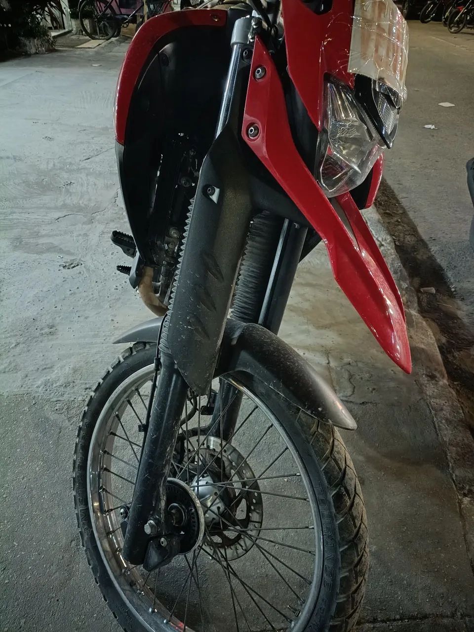 XTZ Lander 250 - Foto 4