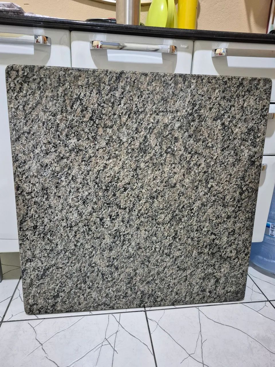 Mármore451968690103275521