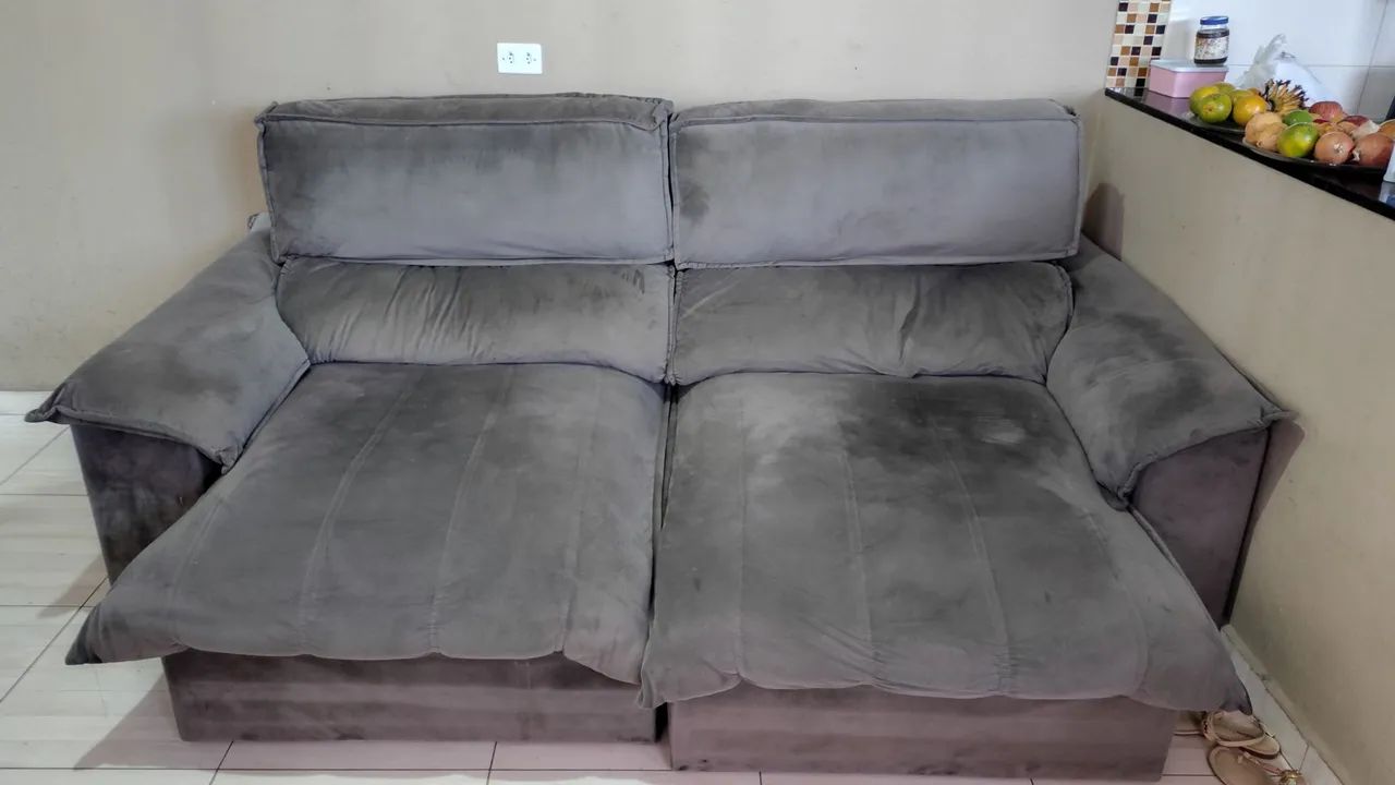 Sofá cinza retrátil 