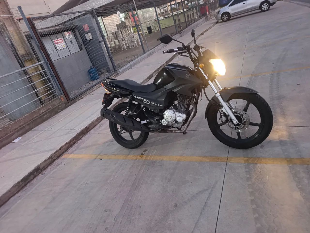Yamaha 150  - Foto 2