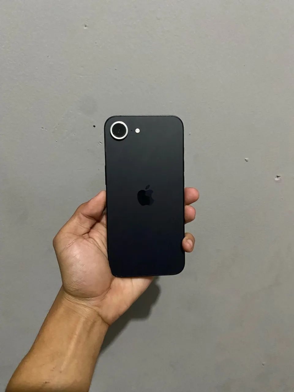Vendo ou troco iPhone 16E - Foto 4