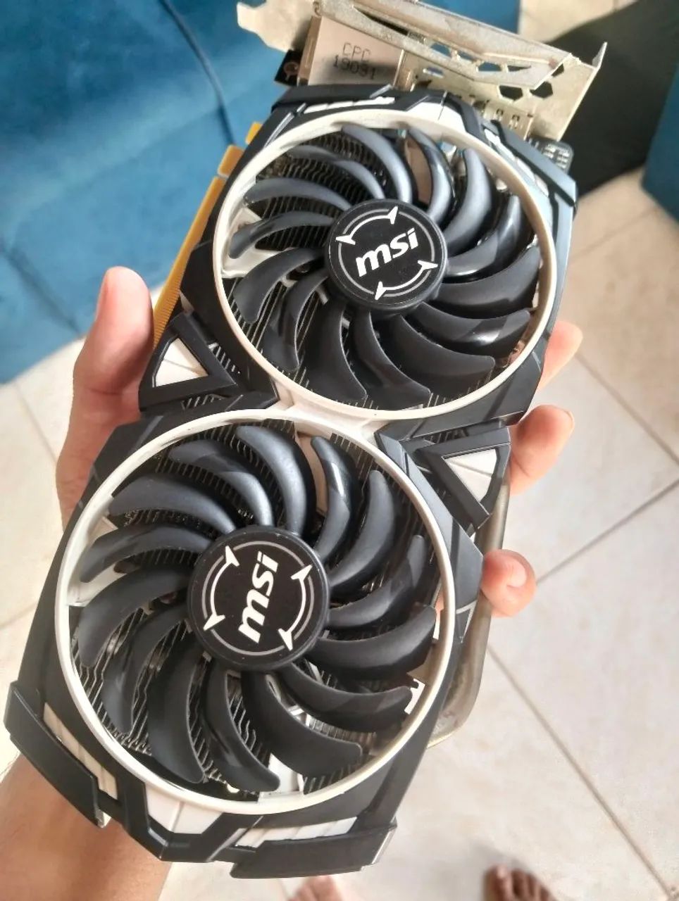 RX 570 DDR5 (Aceito trocas) com defeito