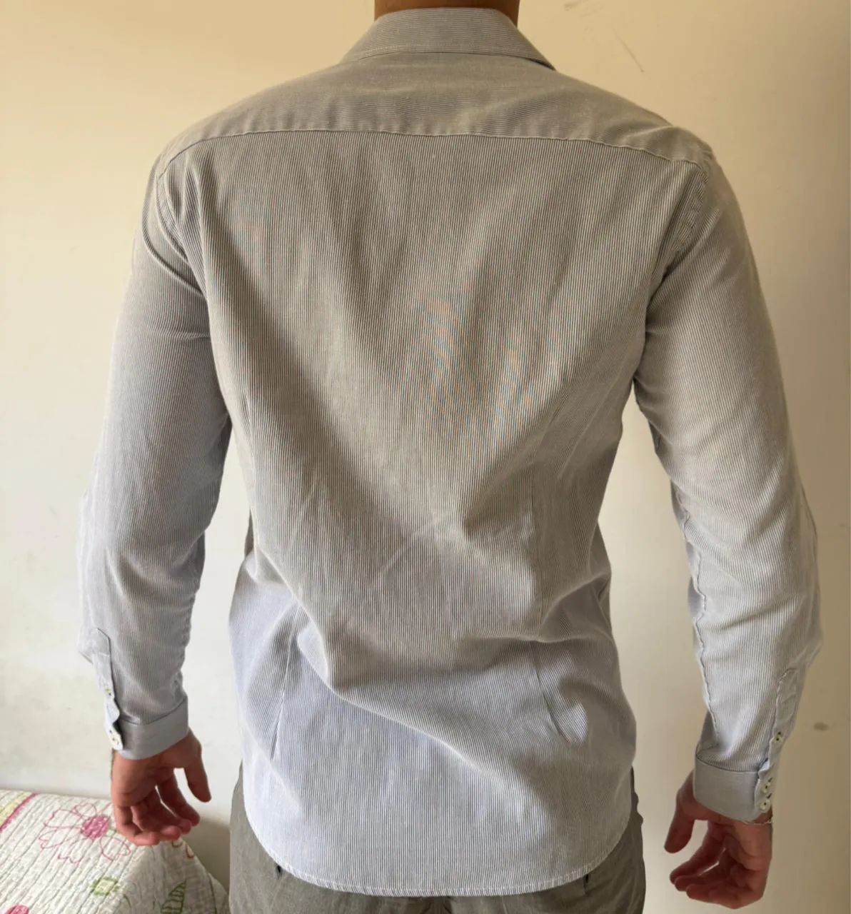 Camisa social clara listrada  - Foto 2