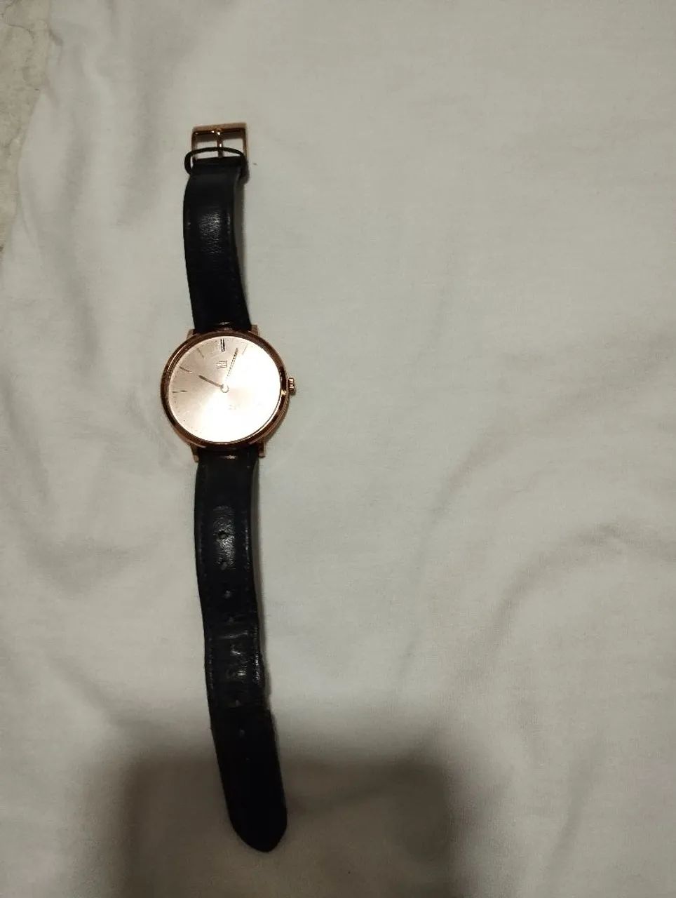 Vendo relógio feminino Hilfiger  - Foto 3
