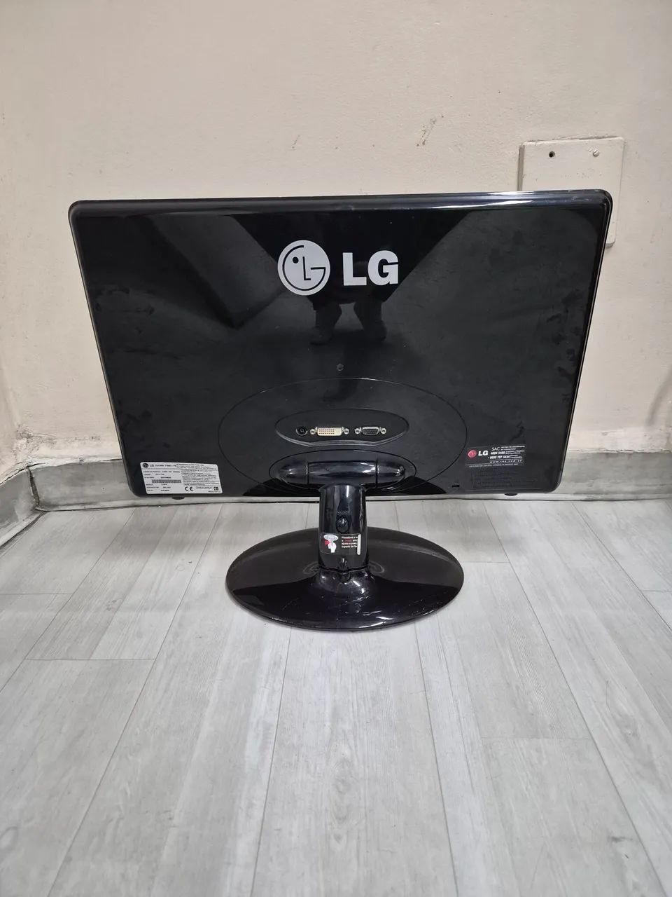 MONITOR LG FLATRON E1950T-PN - Foto 2