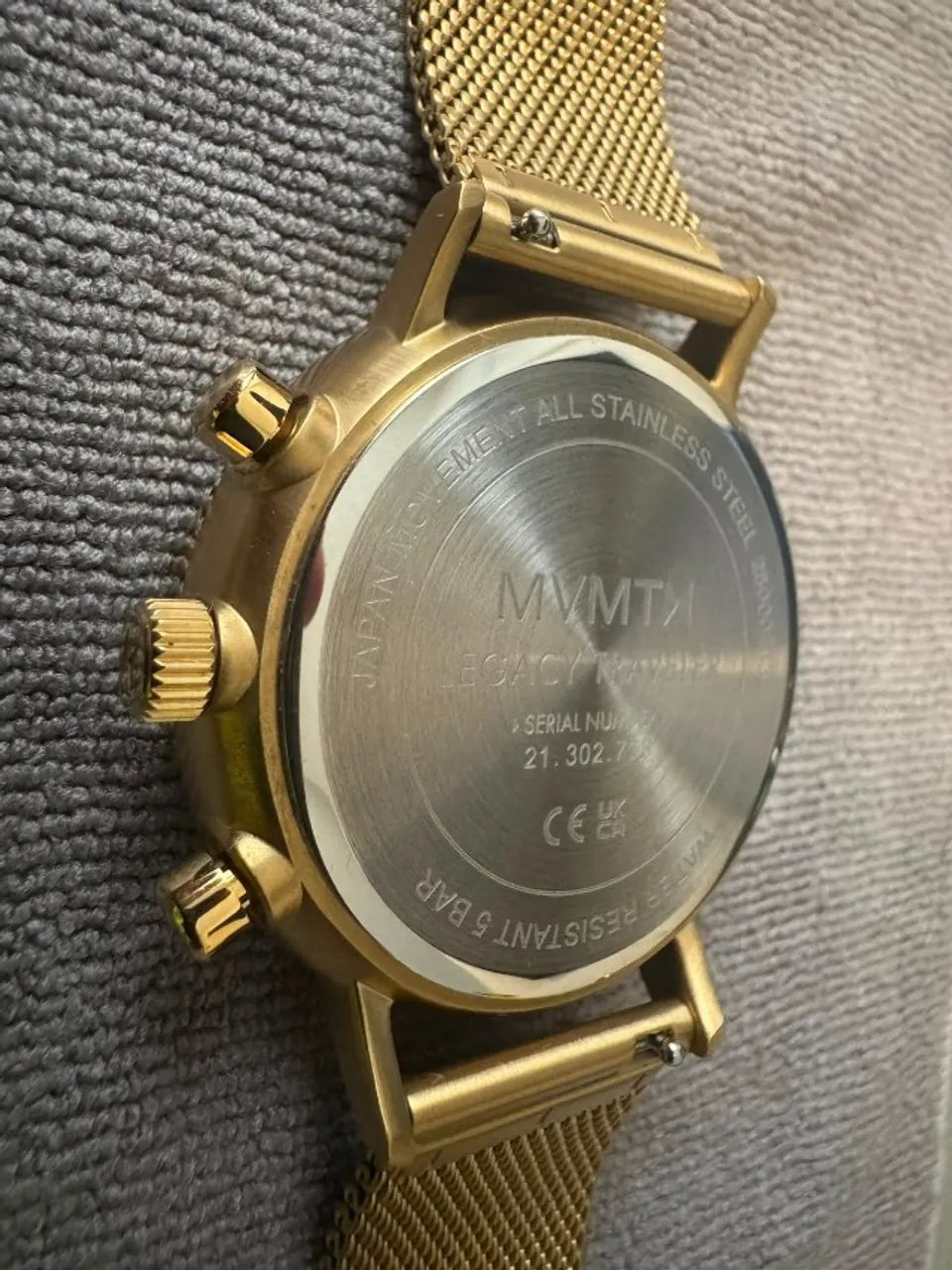 Relógio MVMT Legacy Chronograph Dourado - Original - Pulseira Mesh - Foto 3