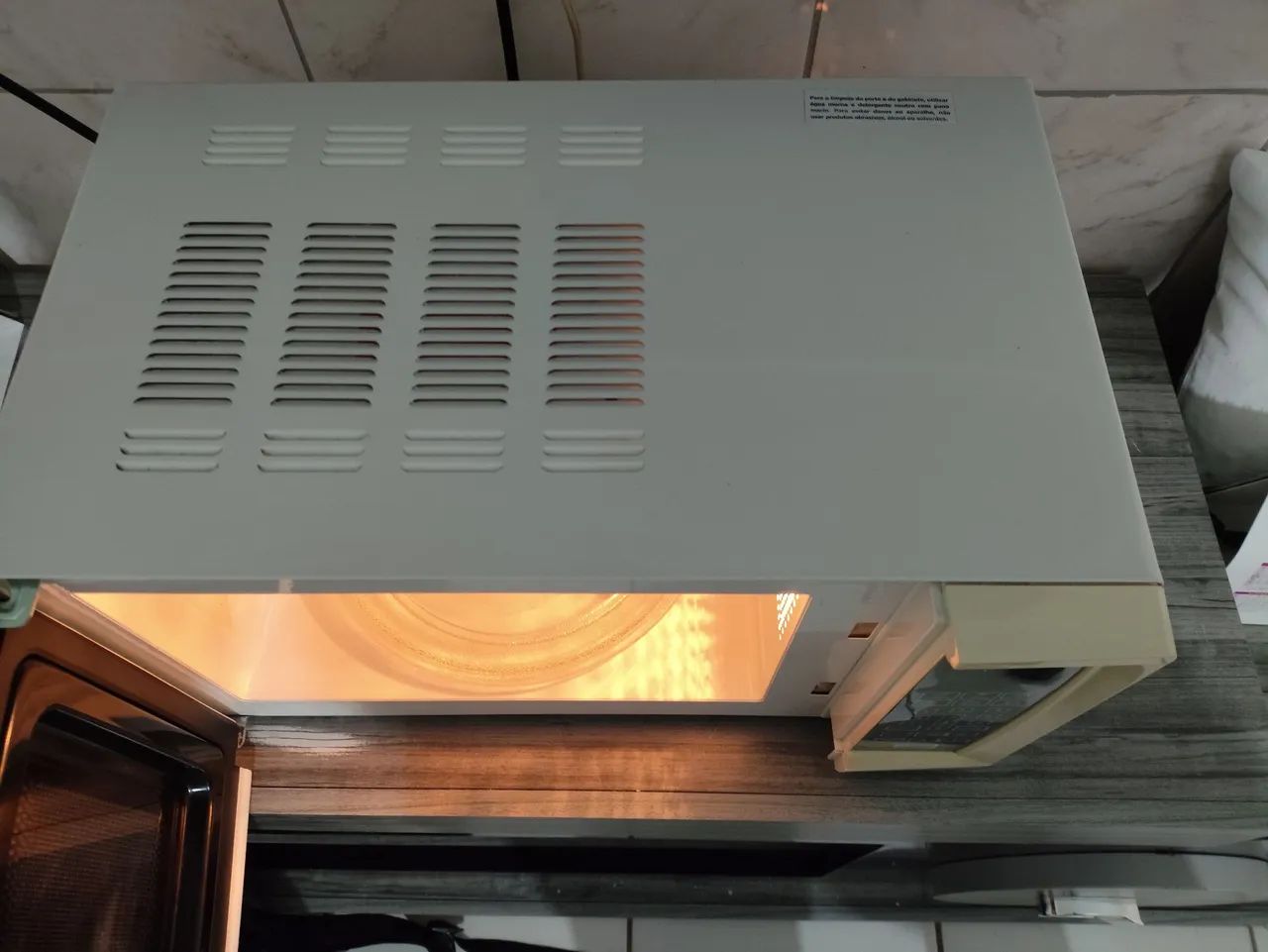 Microondas Philco Espelhado,20 lts, entrego e dou garantia  - Foto 6