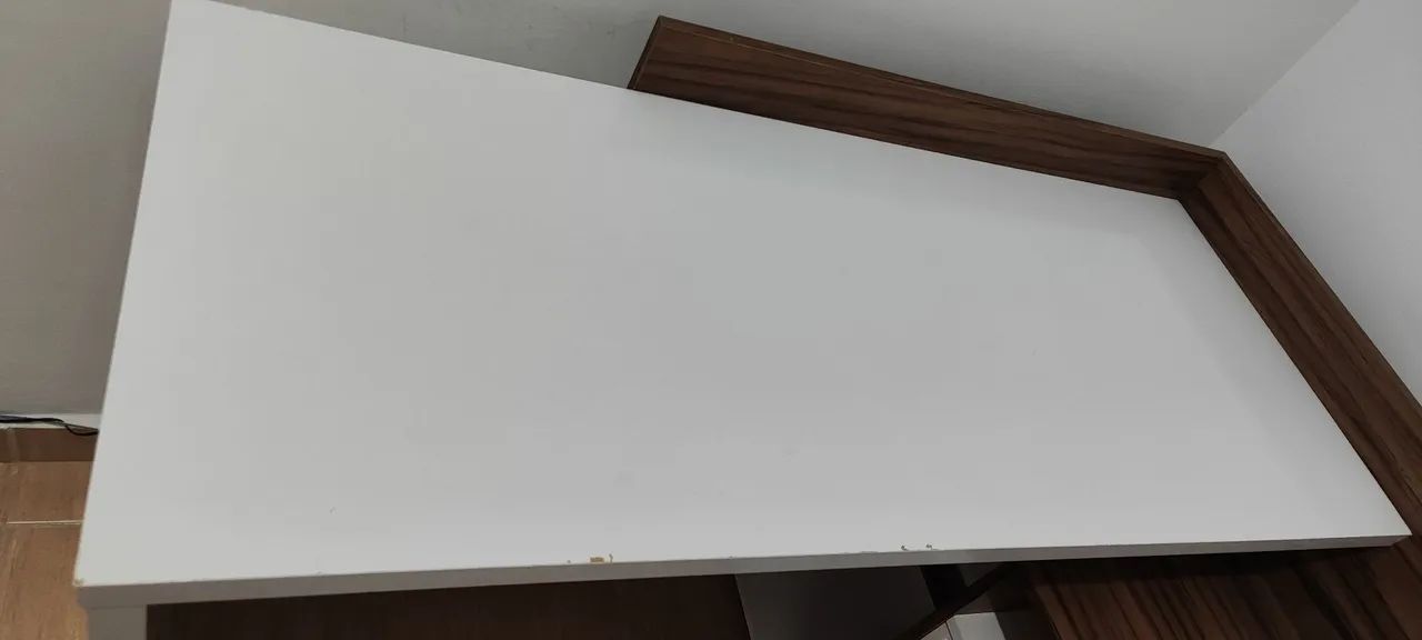 Mesa escritório/Escrivaninha Bem conservada - Foto 4