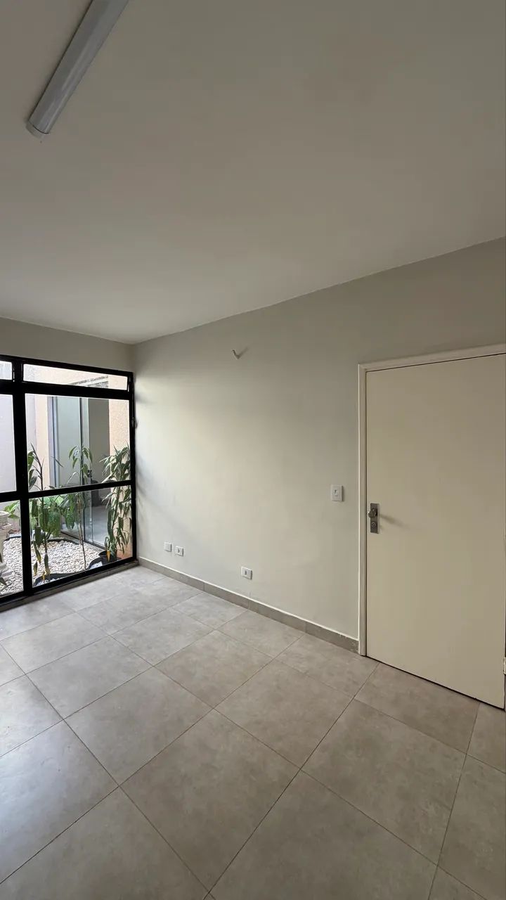 Sala Comercial para Locação / Consultórios