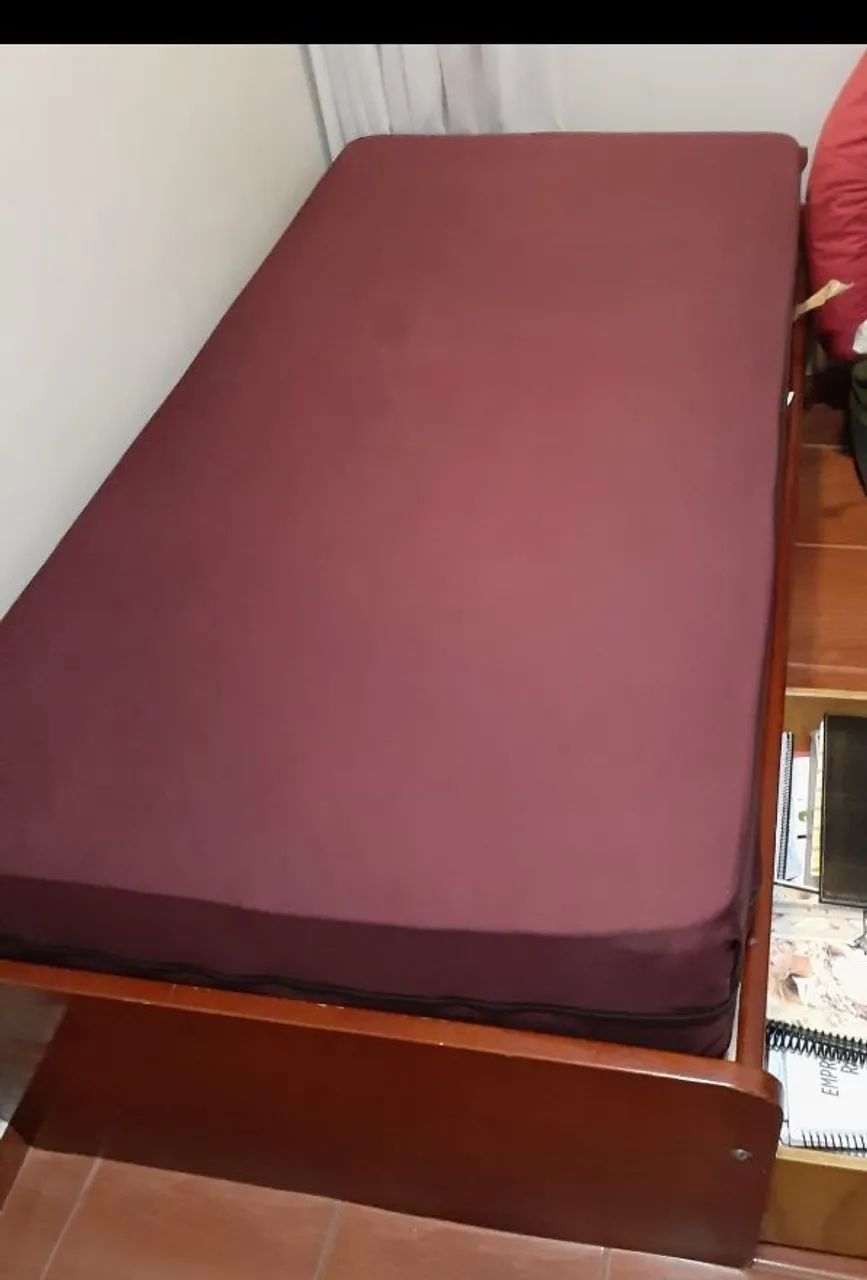 Cama de solteiro com gavetas de madeira com colchão 
