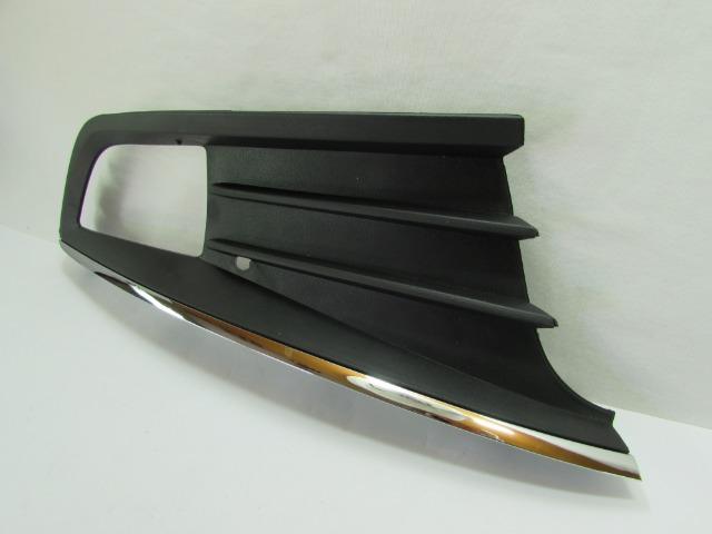 Grade Moldura Farol Milha Com Friso Cromado Gol G6 Direito - Foto 4